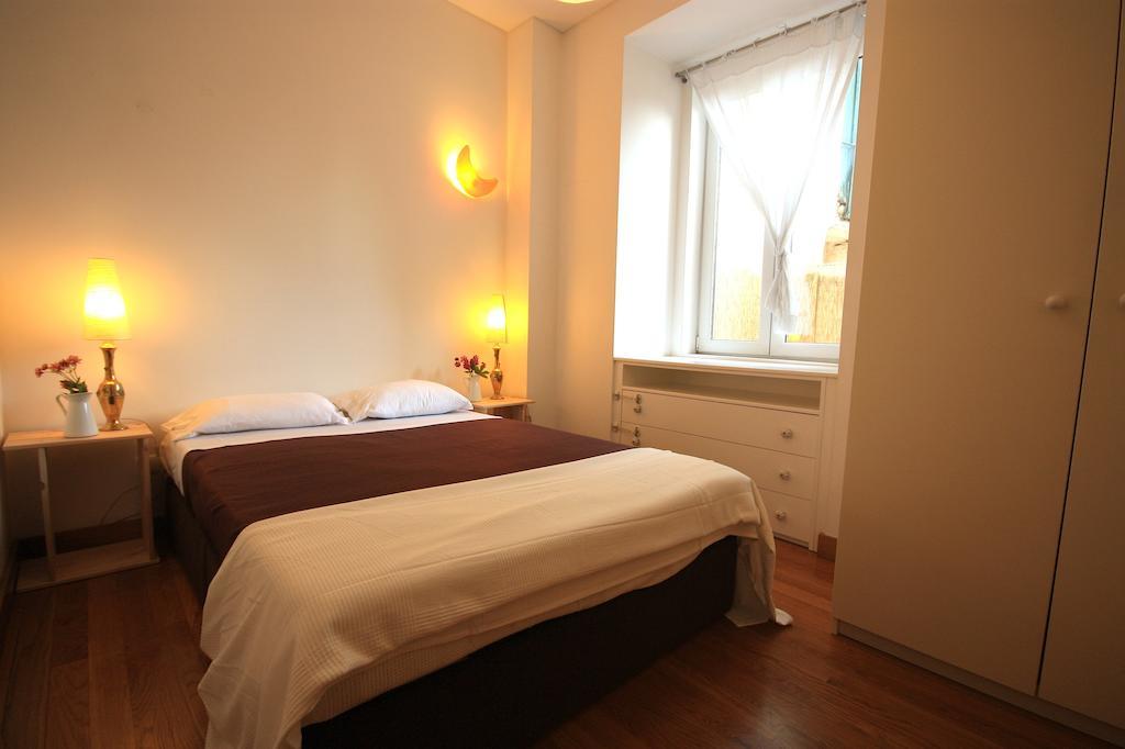 Myplace - Lisbon - Camoes Lägenhet Exteriör bild