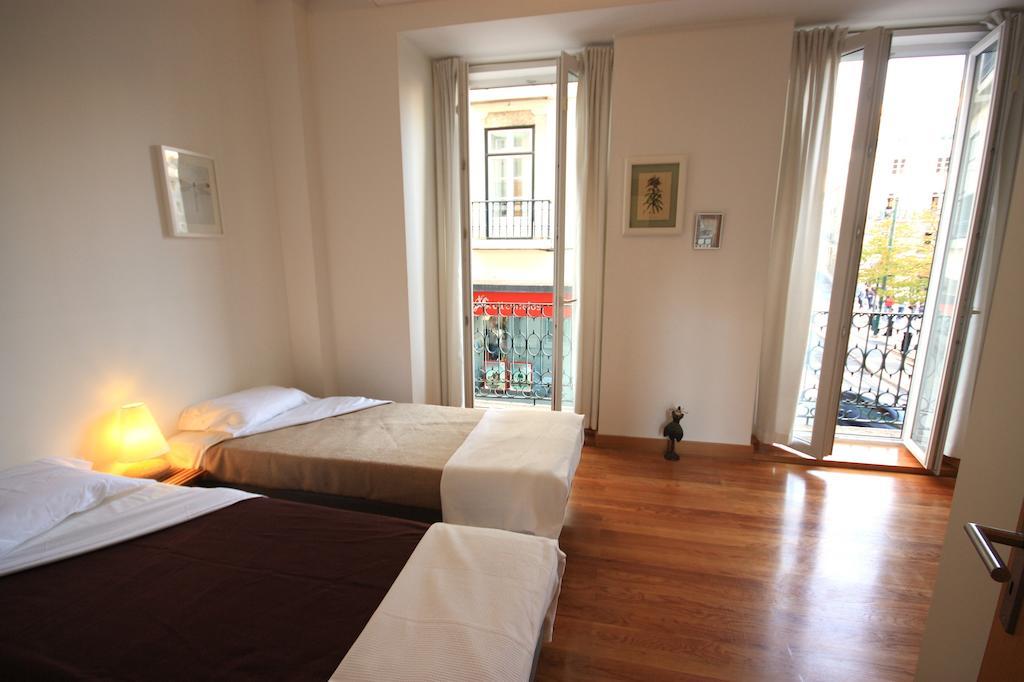 Myplace - Lisbon - Camoes Lägenhet Rum bild